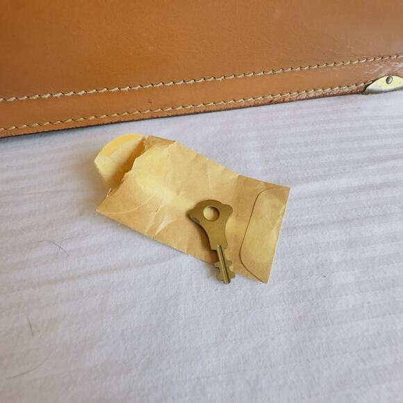 Mid Century Top Grain Cowhide Briefcase Stay Open Frame Vintage Bag with Key MCM - Picture 16 of 16